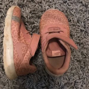 Nike toddler tennis shoes
